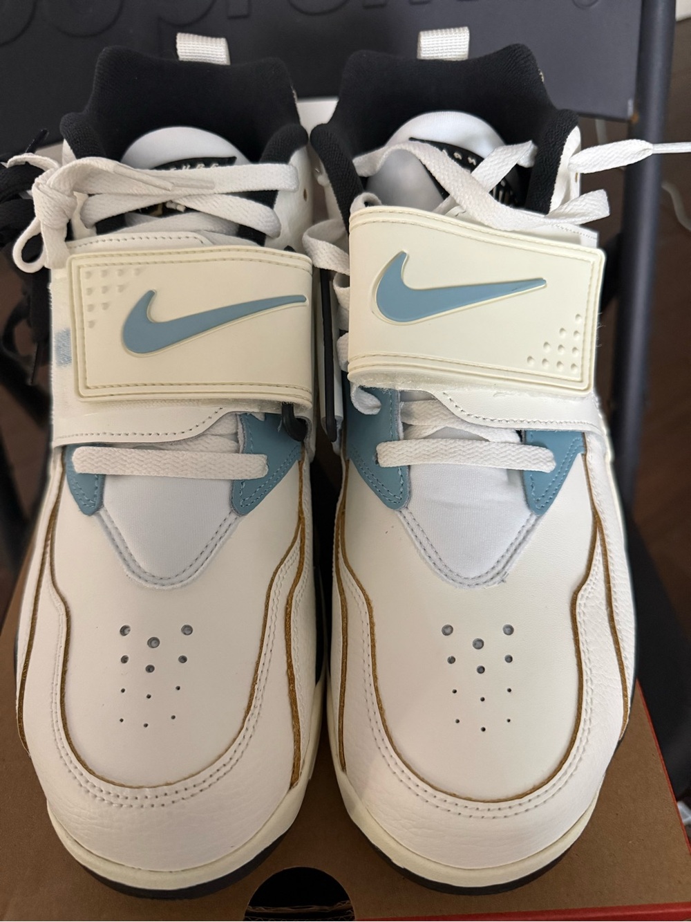 Nike Air Diamond Turf "Must Be the Money"